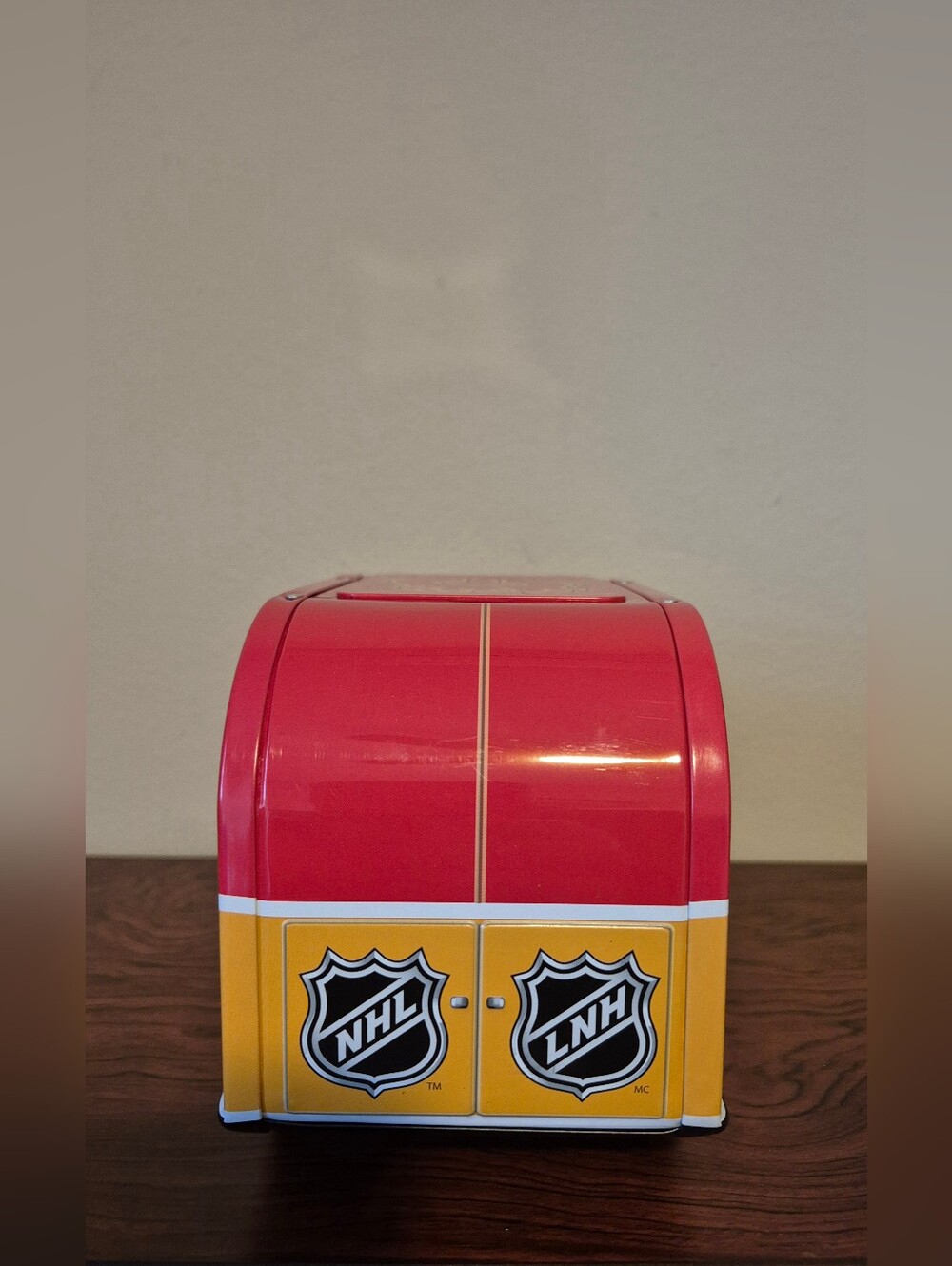 NHL Calgary Flames Collectible Tin Truck Vintage Van Piggy Bank Hockey Fan Decor - Picture 5 of 6